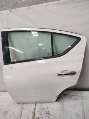 R DOOR ASSY LH