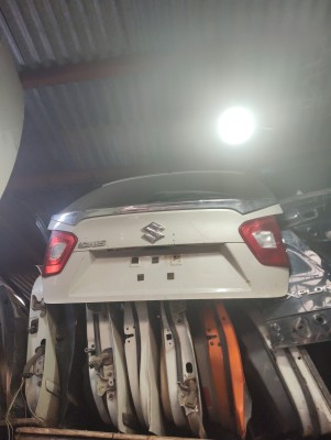 Dicky (Trunk LID)
