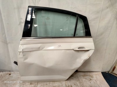 R DOOR ASSY LH